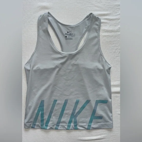 Nike Workout Top - Picture 1 of 2
